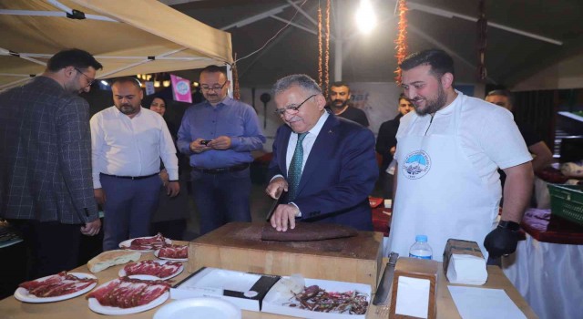 Büyükşehirin Kale İçi Sanat Etkinliklerine yoğun ilgi