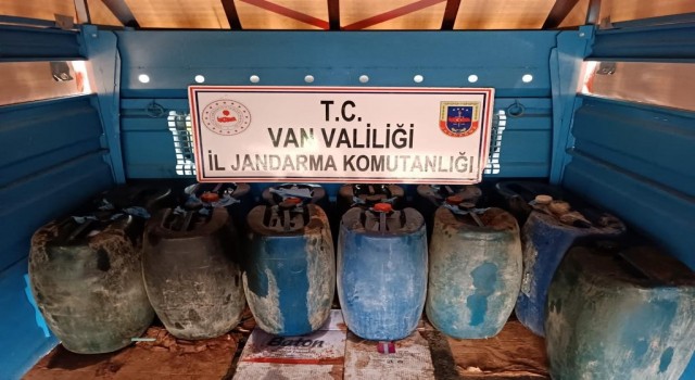 Çaldıranda 520 litre kaçak akaryakıt ele geçirildi