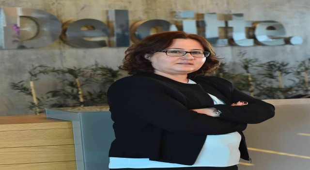 Çalışan kadınlar tükenmişlik hissi ve stres yaşadıklarını belirtiyor