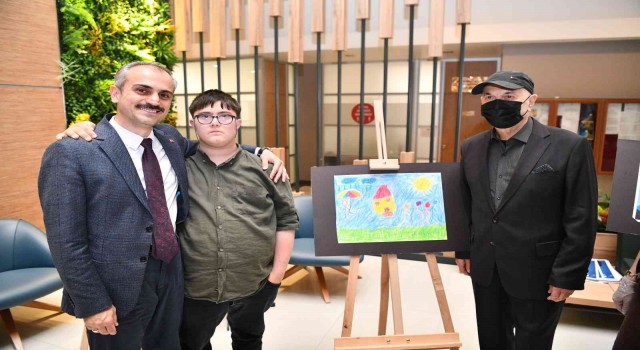 Çayırovada engelsiz sanat sergisi