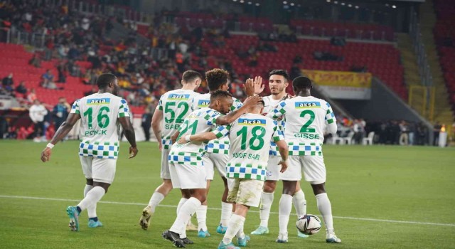 Çaykur Rizespor ilk deplasman galibiyetini 7 golle aldı