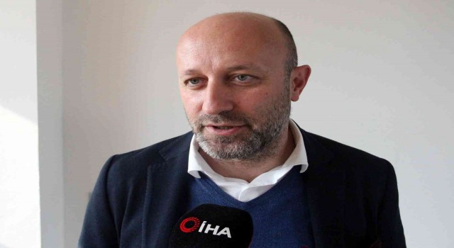 Cenk Ergün: Her iki değerli başkan adayımıza da aynı yakınlıkta ve aynı uzaklıktayım