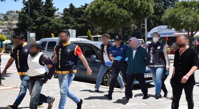 Çeşmedeki cinayetin 2 zanlısı tutuklandı