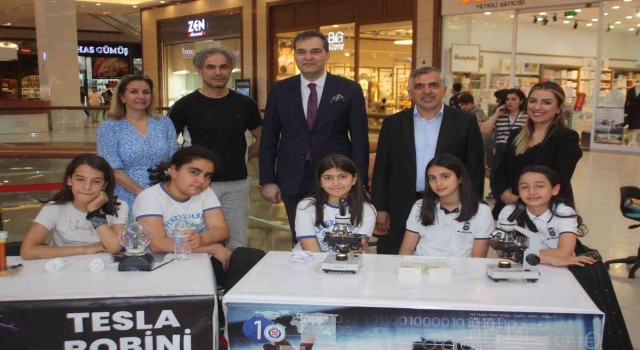 Ceylan Karavil Park AVMde bilim fuarı