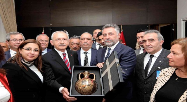 CHP Bayraklıdan Kılıçdaroğluna iktidar sözü