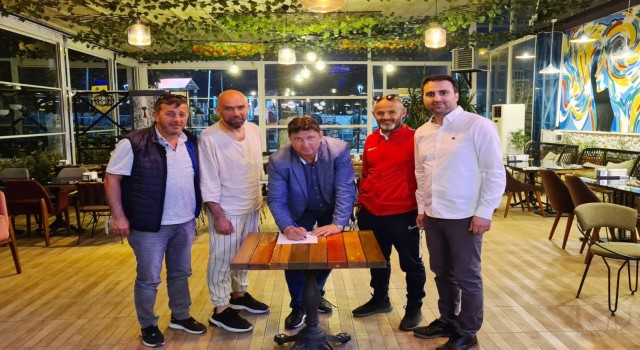 Çiftlikköy Belediyespor Yalçın Tokayla anlaştı
