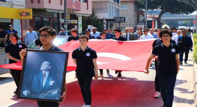 Çiftlikköyde Gençlik Yürüyüşü yapıldı