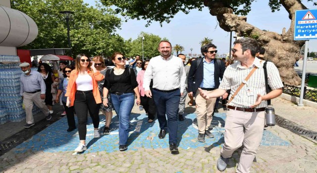 Çiğli Belediyesinden Kadın Kadına tarihi Kemeraltı gezisi