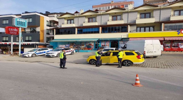 Çınarcıkta jandarmadan trafik denetimleri