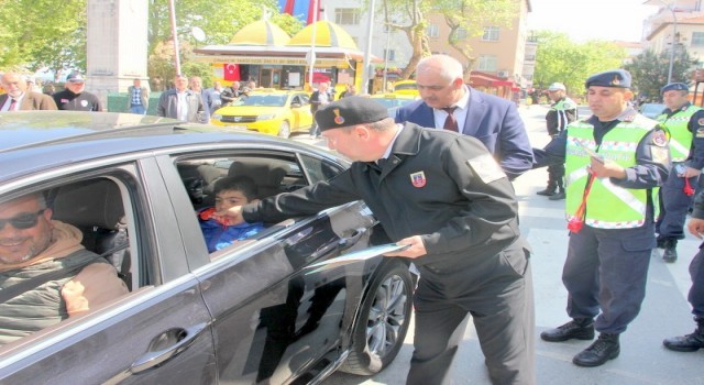 Çınarcıkta Karayolları Trafik Haftası etkinliği