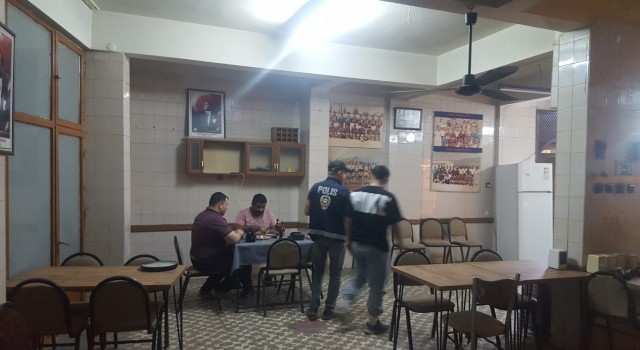 Çinede polis ekipleri denetim yaptı