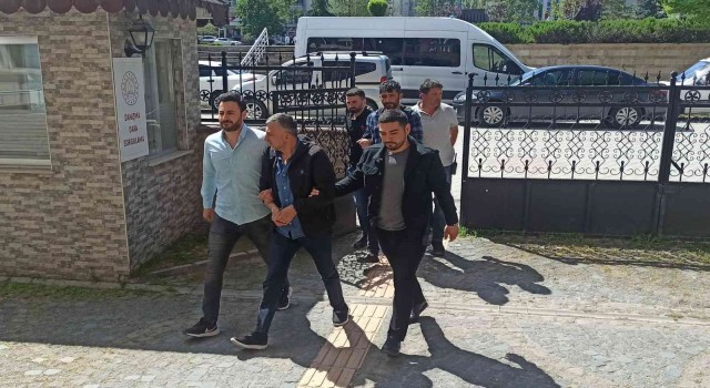 Çok miktarda uyuşturucu ile yakalanan 2 kişi adliyede