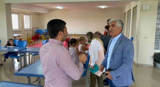 DATÜB heyeti, Kırklarelinde Ukrayna savaşından kurtarılan Ahıska Türklerini ziyaret etti
