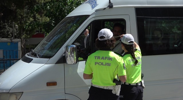 Denizlide Yayalar için 5 adımda güvenli trafik uygulaması yapıldı
