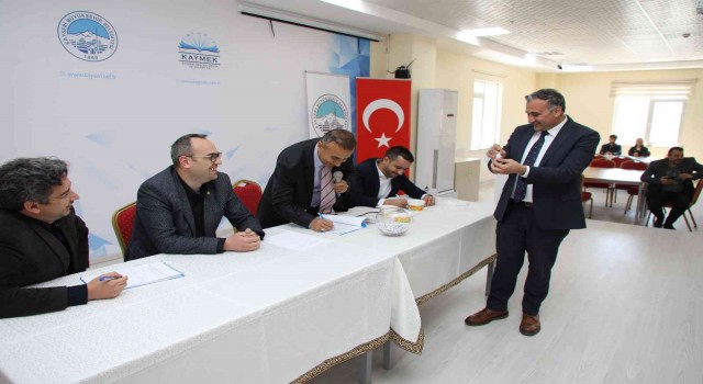 Develide 200 koyun kura ile dağıtıldı