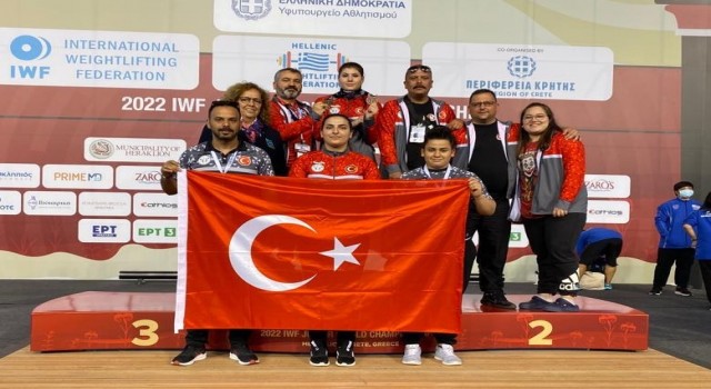 Dilara Uçandan 2 bronz madalya