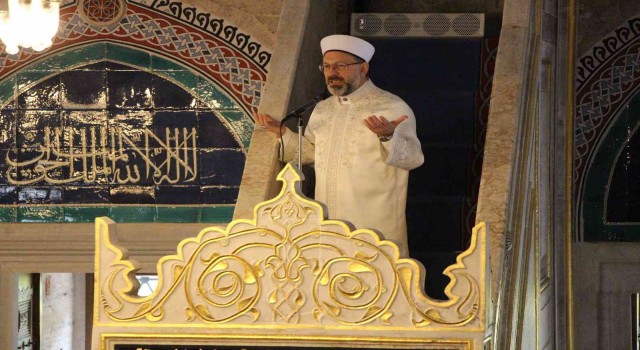 Diyanet İşleri Başkanı Erbaştan ‘aile uyarısı: “Ailemizden gittikçe uzaklaşıyoruz”