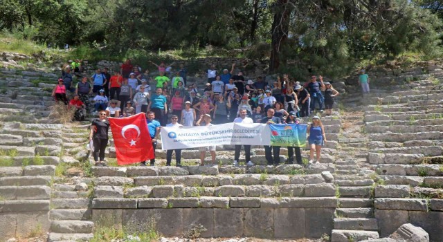 Doğaseverler tarihi Likya Yolunda yürüdü
