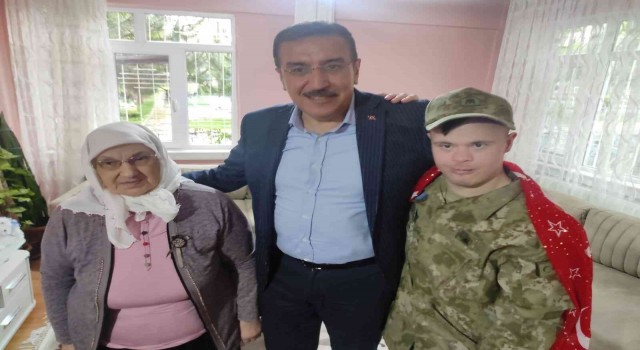 Down Sendromlu Furkanın askerlik hayali gerçek oldu