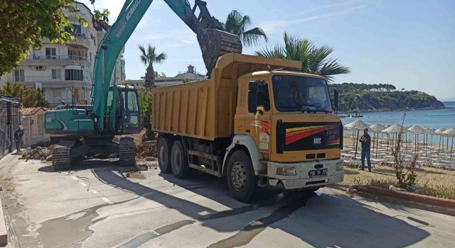 Dünyaca ünlü Altınkum Plajında yoğun çalışma