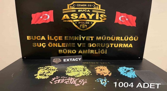 Durdurulan otomobilde binin üzerinde uyuşturucu hap ele geçirildi