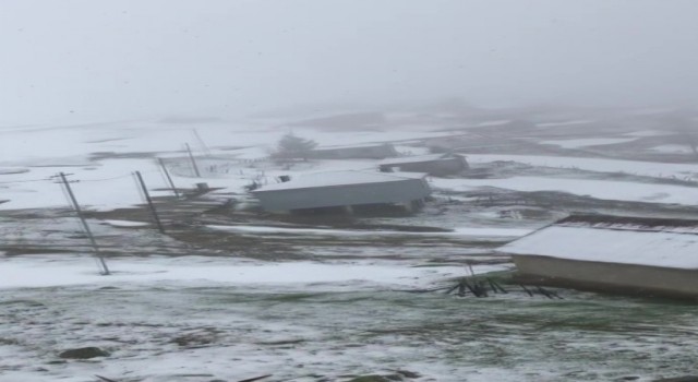 Düzcenin yüksek kesimlerinde mayıs ayında kar sürprizi