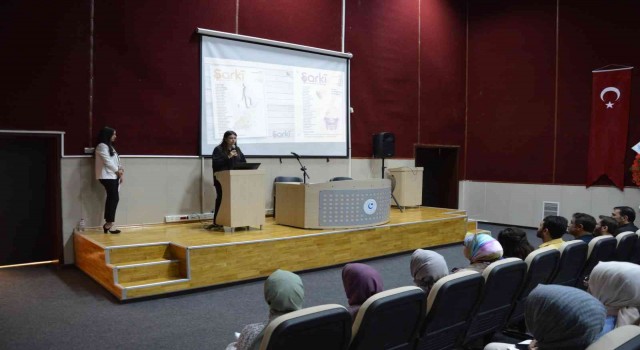 Edebiyat dergilerinin dünü ve bugünü paneli gerçekleştirildi