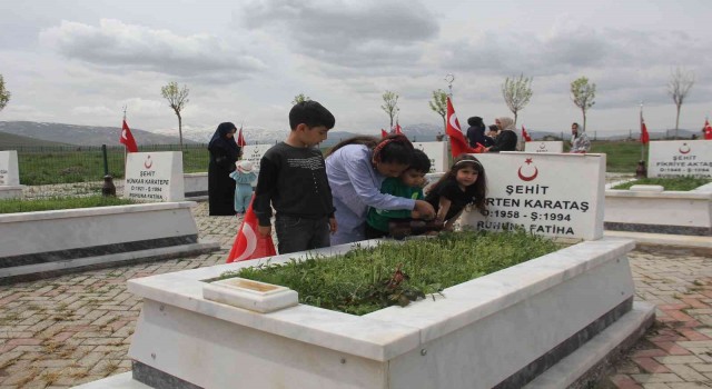 Edebükde katledilen 9 vatandaş dualarla anıldı