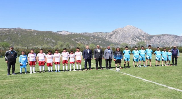 Eğirdirde okullar arası futbol turnuvası başladı