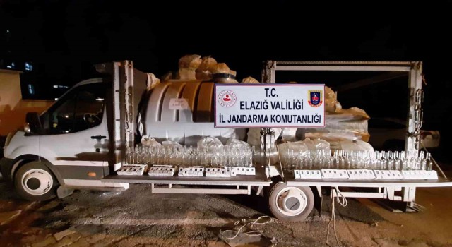 Elazığda 3 bin 500 litre kaçak şarap ele geçirildi
