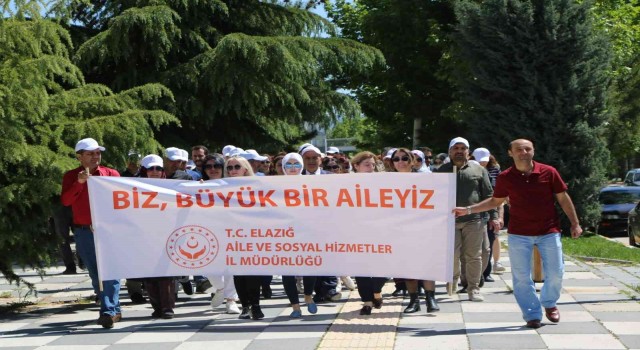 Elazığda Aile farkındalık yürüyüşü