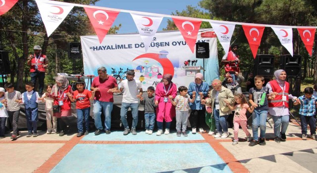 Elazığda Hayalimle Dönüşen Oyuncak Projesinde dereceye girenler ödüllendirildi