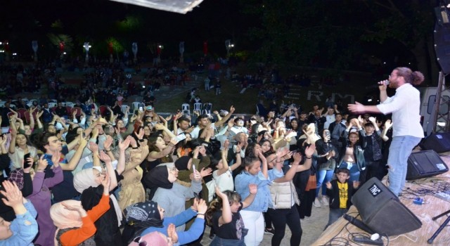 Emette Gençlik Şöleni