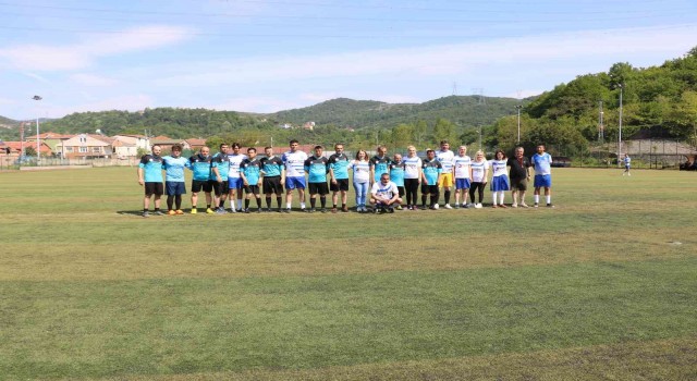 Engellerini futbol maçıyla aştılar