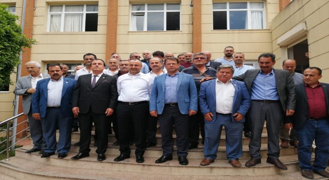Eryılmaz: 42 mahallemizde bozuk tek bir yolumuz kalmayacak
