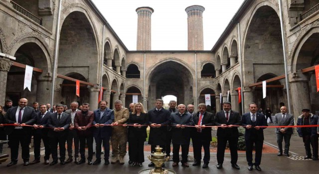 Erzurumda ‘Oltu Taşı sergisi açıldı