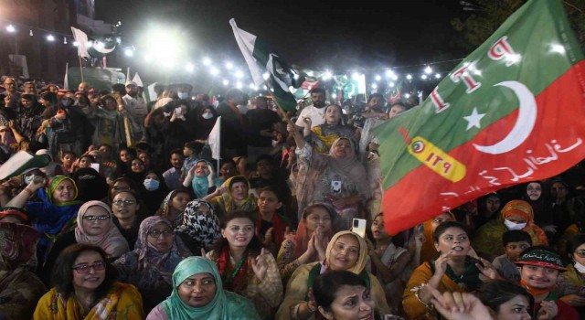 Eski Pakistan Başbakanı Khan: Beni öldürmek için suikast planlandı”