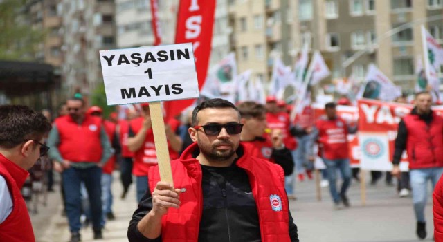 Eskişehirde 1 Mayıs Emek ve Dayanışma Günü kutlandı