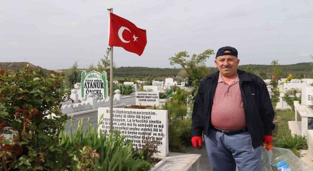 Eskişehirde mezarlıklarda bayram yoğunluğu