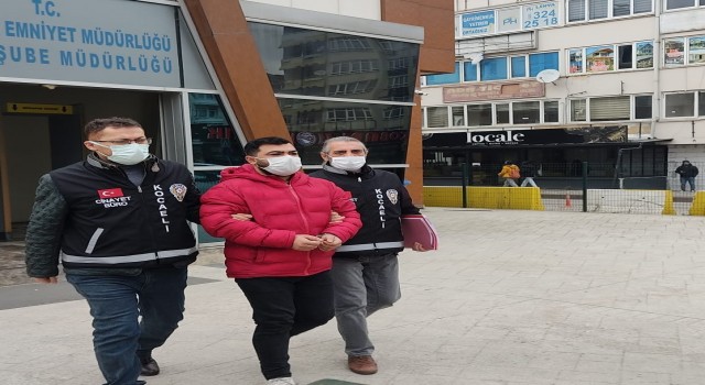 Evine giren kişiyi öldüren sanık: Tanımadığım bir şahsı yatak odamda idrarını yaparken buldum