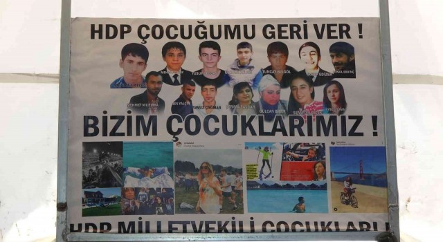 Evlat nöbetindeki anneden HDPlilere çağrı: “Orayı tercih ediyorlarsa kendi çocuklarını göndersinler”