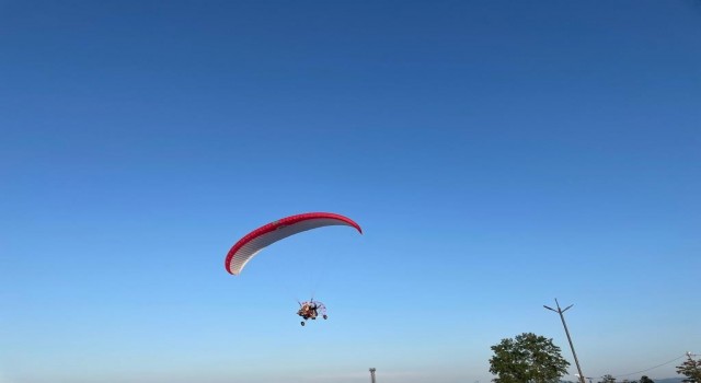 Fatsada paramotor sporu ilgi odağı oldu
