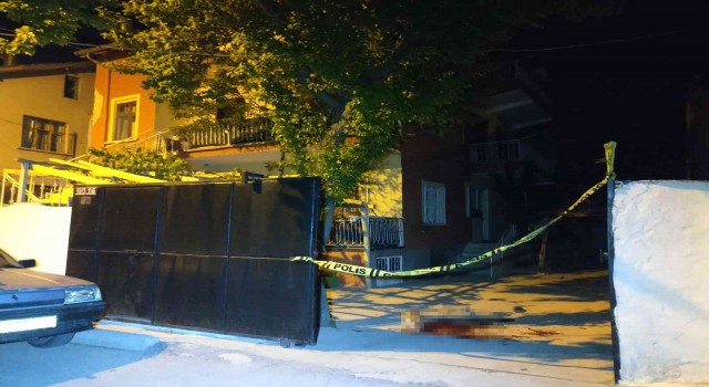 Fatura kavgasında kiracısını öldürdü