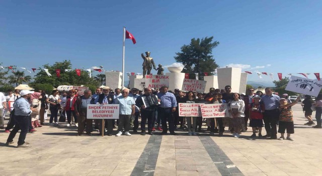 Fethiyede Aile Haftası Farkındalık Yürüyüşü gerçekleştirildi