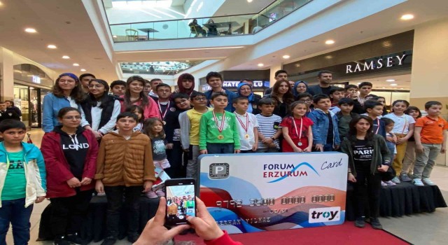 Forum Erzurumda geleneksel satranç turnuvası