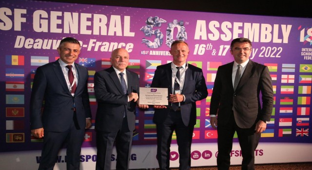 Fransada ISF Wınter Games 2023ün bayrağı devralındı