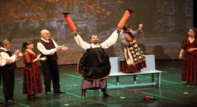 Gaziantep Opera ve Bale festivalinin kapanışı Memleketim müzikaliyle oldu