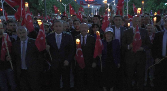 Gaziantepte coşkulu Fener alayı yürüyüşü