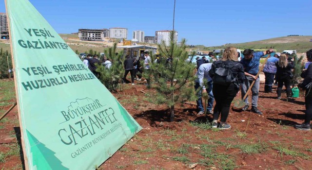 Gaziantepte lise öğrencilerinden hatıra ormanı