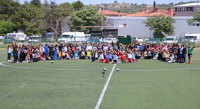 Gedizdeki futbol turnuvasına ilgi